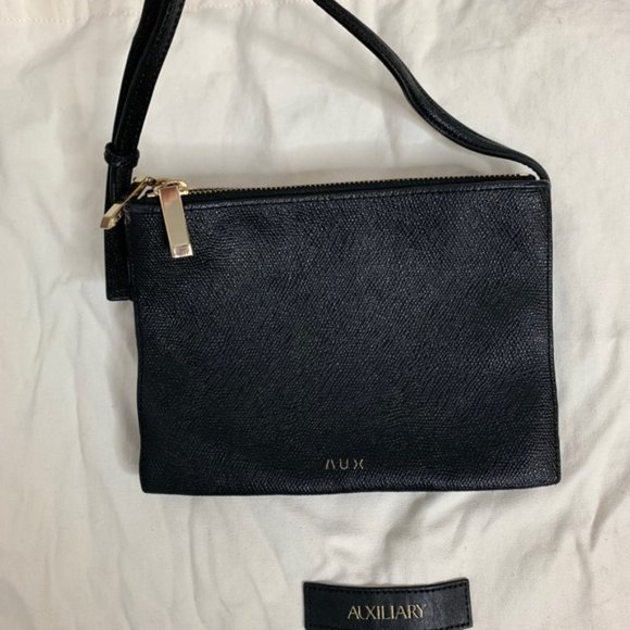 Aritzia Auxiliary Calisch Crossbody Bag Shoulder Purse Clutch Embossed Black - Picture 2 of 16